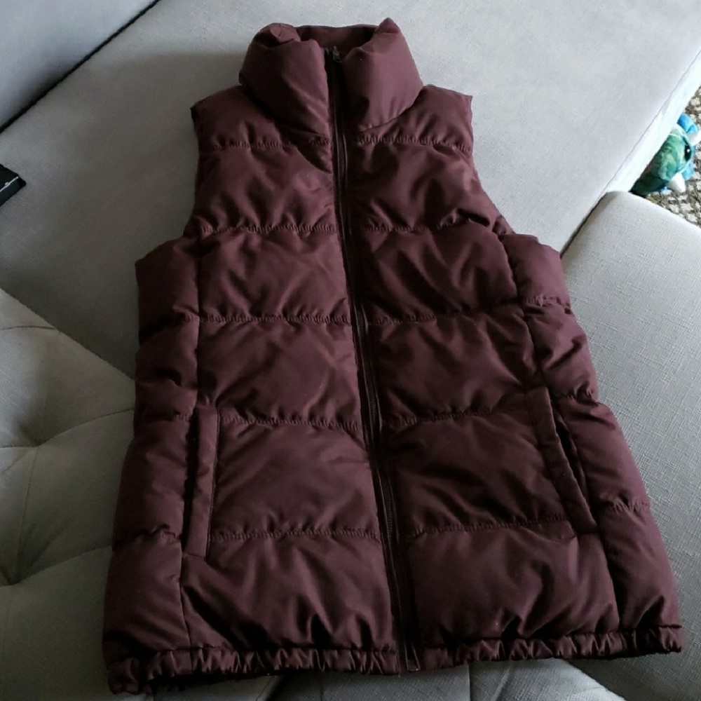 Old Navy Medium (Tall) Maroon Puffer Vest